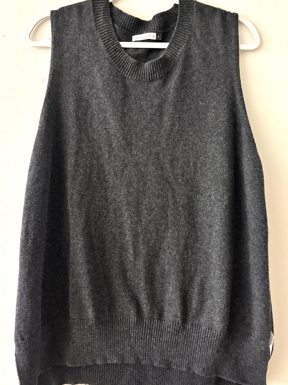 ZAKET & PLOVER Charcoal Gray Sleeveless Knit Crewneck Sweater Vest size USL